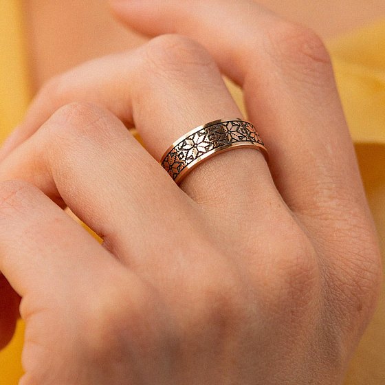 Золотое обручальное кольцо "Вышиванка" с чернением 28642400 №4