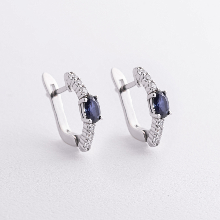 Серебряные серьги с сапфирами и фианитами 2520/1p-HSPH от ювелирного магазина Оникс