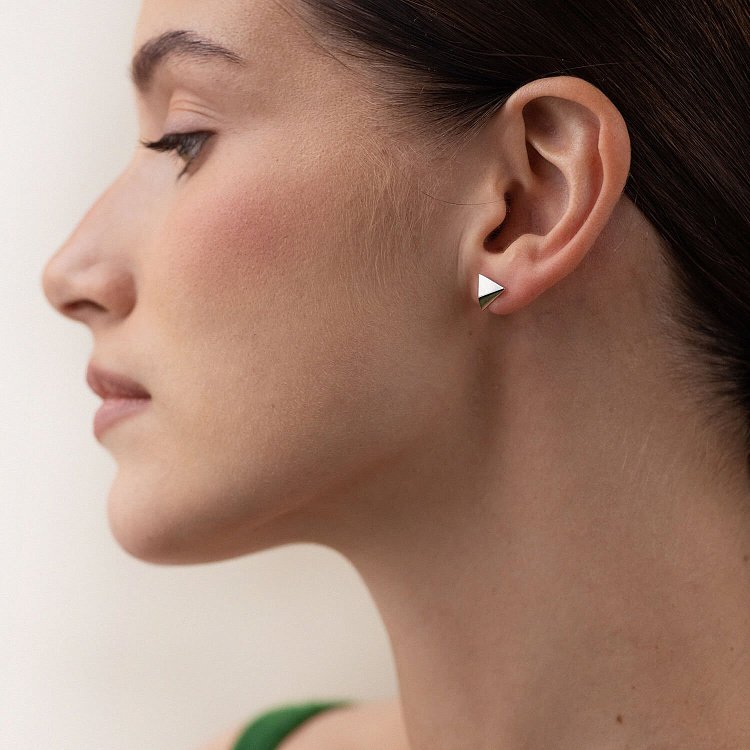 Серьги - пусеты "Пирамида" в красном золоте с08091 от ювелирного магазина Оникс - 3