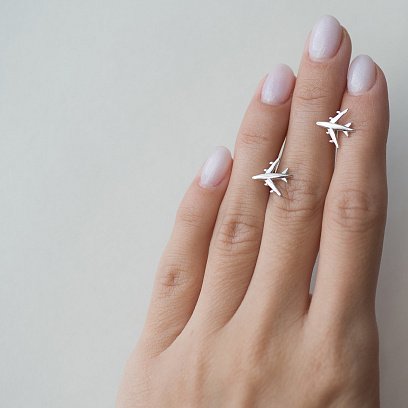 Серебряные серьги-пусеты "Самолетик" 122556