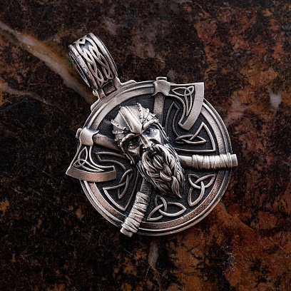 Срібний кулон "Вікінг із сокирами" 266 №15