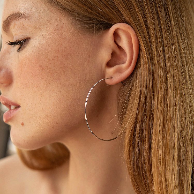 Сережки - кільця в білому золоті (5.3 см) с08532 від ювелірного магазину Онікс - 1