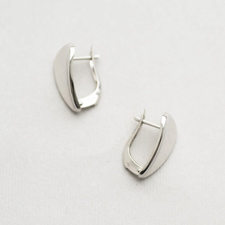 Золоті сережки на англійській застібці с05055 від ювелірного магазину Онікс - 4