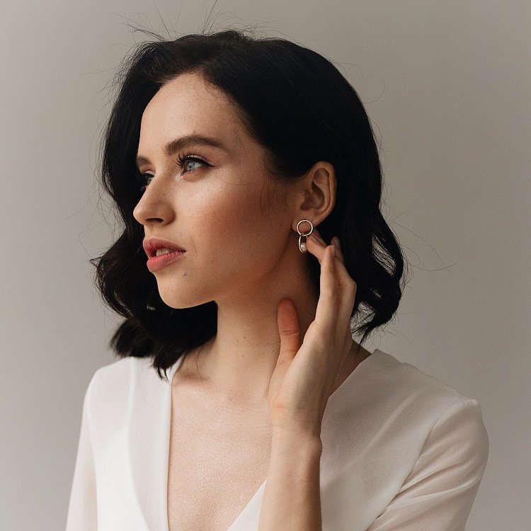 Срібні сережки "Муза" (перли) 122664 від ювелірного магазину Онікс - 4