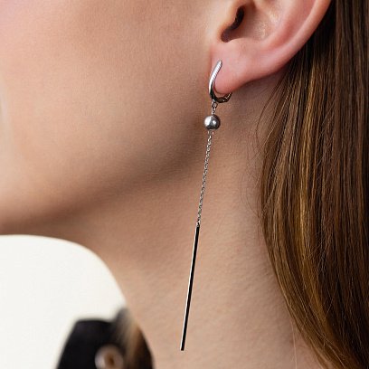 Серебряные висячие серьги "Шарики" 902-01360