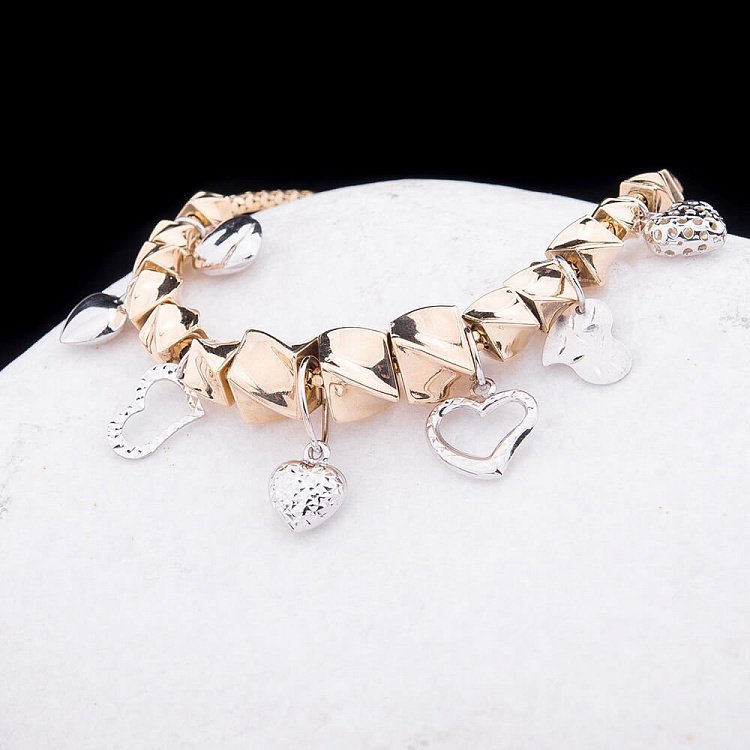 Ексклюзивний золотий браслет з серцями з білого золота б02072 від ювелірного магазину Онікс - 3