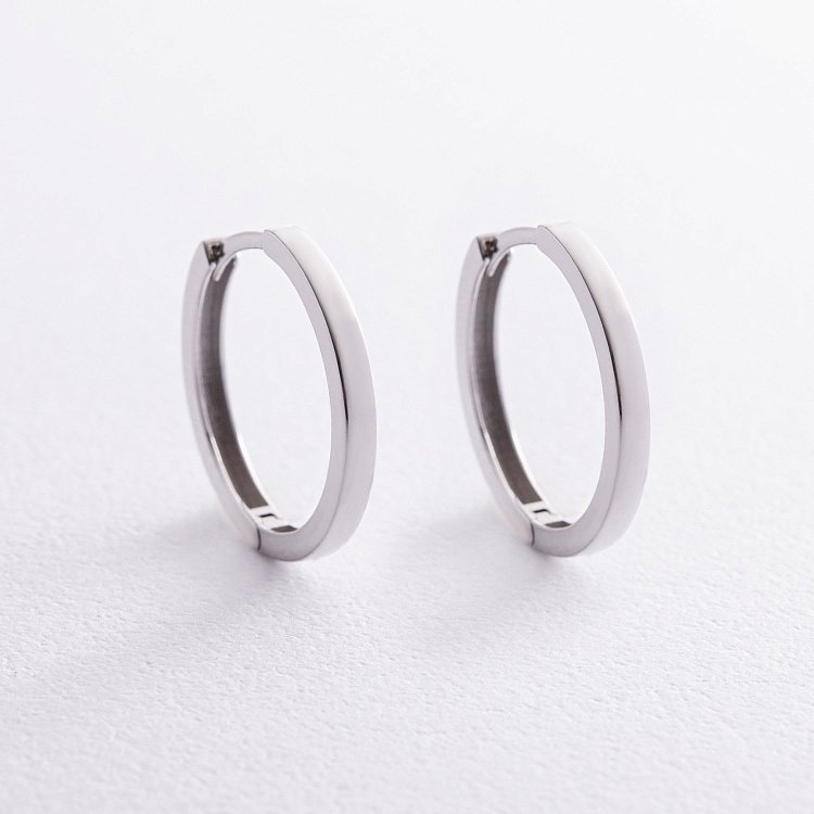 Серьги - кольца в белом золоте с08329 от ювелирного магазина Оникс