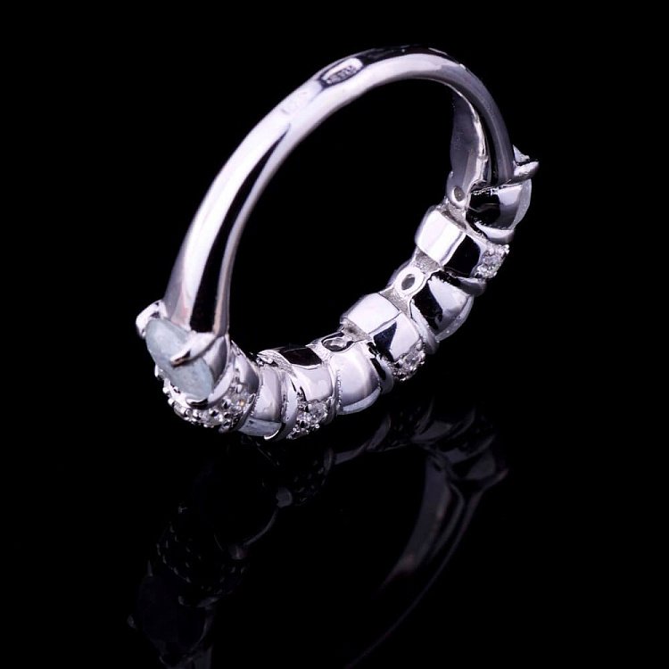 Женское кольцо с фианитами (родий) 111625 от ювелирного магазина Оникс - 2