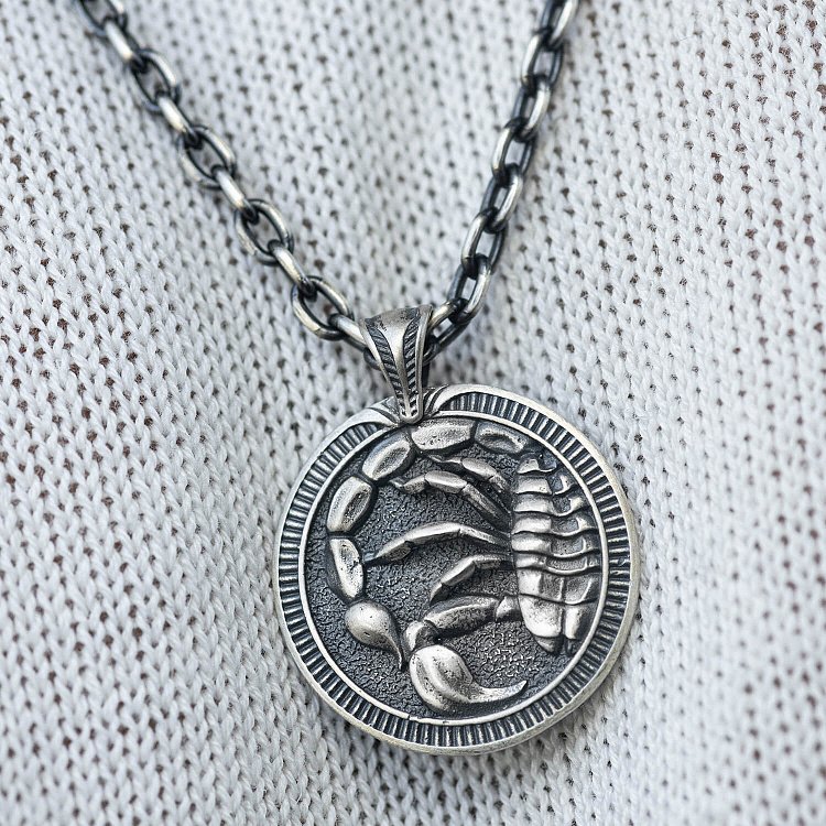 Срібний кулон "Знак зодіаку Скорпіон" 133200скорпіон від ювелірного магазину Онікс - 2