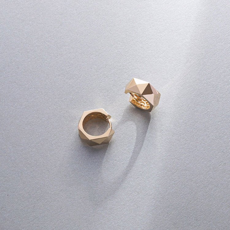 Сережки - кільця "Anna-Lisa" у жовтому золоті с09009 від ювелірного магазину Онікс - 4