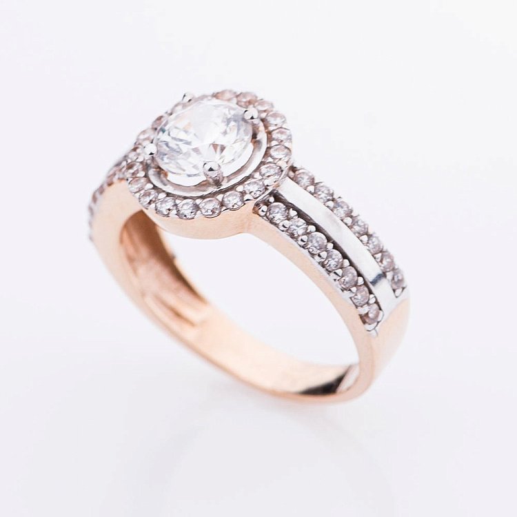 Помолвочное кольцо с фианитами к01697 от ювелирного магазина Оникс