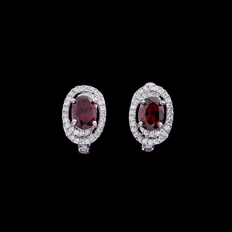 Серебряные серьги с фианитами 121440 - 2 Серебряные серьги с фианитами 121440 от ювелирного магазина Оникс - 2