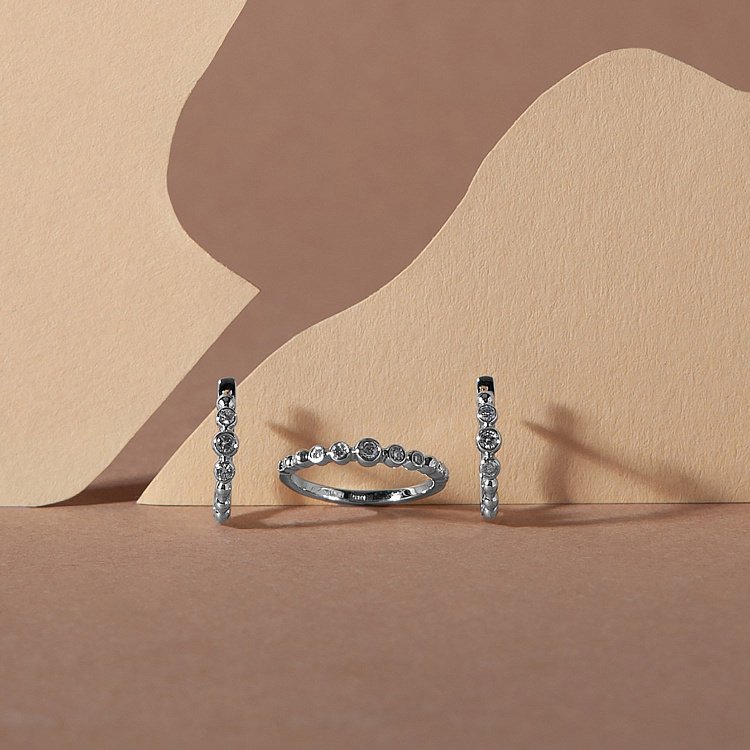 Золотое кольцо с бриллиантами 101-10019 от ювелирного магазина Оникс - 3