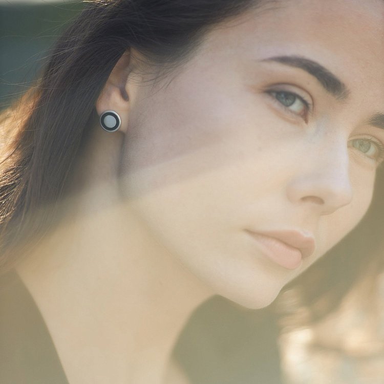 Серебряные серьги-пусеты "Кружочки" (эмаль) 122932 от ювелирного магазина Оникс - 4