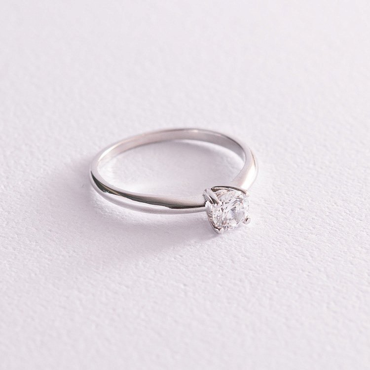 Заручальна золота каблучка з діамантом 101-10021(4.7) від ювелірного магазину Онікс