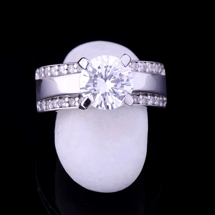 Золота каблучка (фіаніти) к02970 від ювелірного магазину Онікс - 3