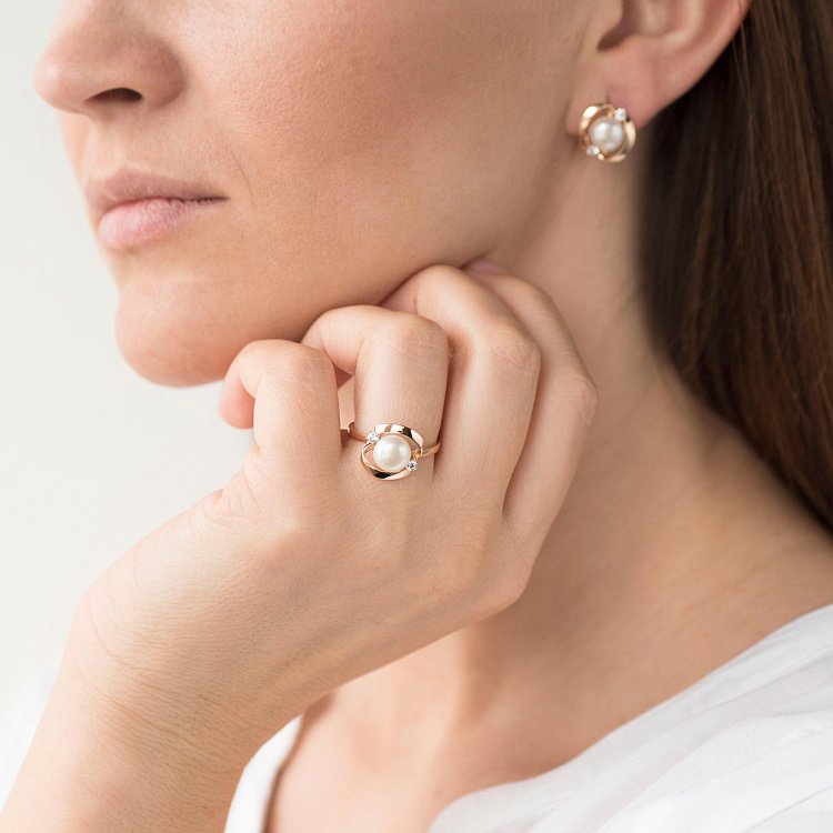 Золотое кольцо с жемчугом и фианитами к05500 от ювелирного магазина Оникс - 5