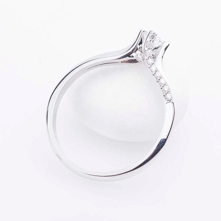 Золота каблучка з діамантами JR9632 від ювелірного магазину Онікс - 2