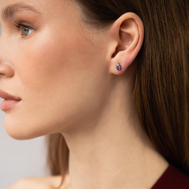 Золоті сережки - пусети (діаманти, сапфіри) сб0435nl від ювелірного магазину Онікс - 1