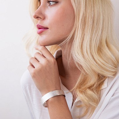 Жесткий браслет "Звездная пыль" из серебра 141594 №2