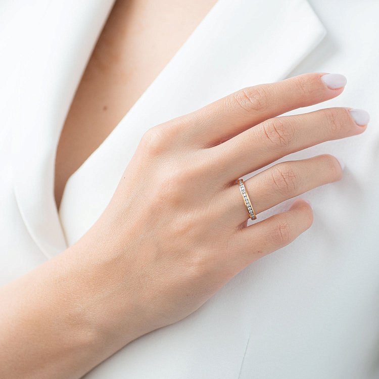 Каблучка в жовтому золоті з діамантами к249 від ювелірного магазину Онікс - 1