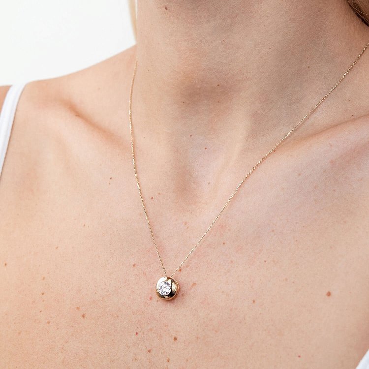 Золотое колье с фианитом кол01057 от ювелирного магазина Оникс - 1