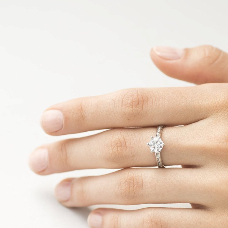 Золотое помолвочное кольцо с фианитами к04734 от ювелирного магазина Оникс - 5