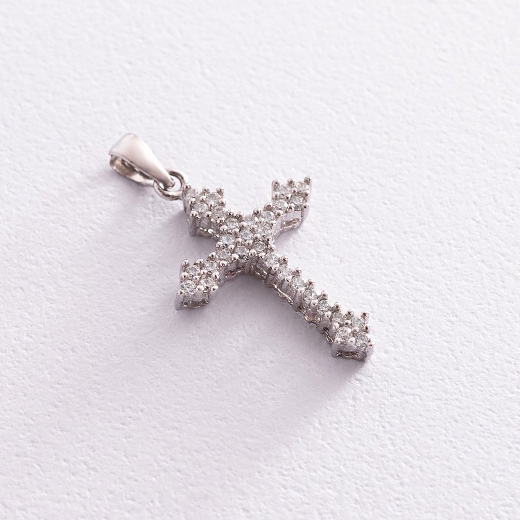 Серебряный крестик с фианитами 131909 от ювелирного магазина Оникс