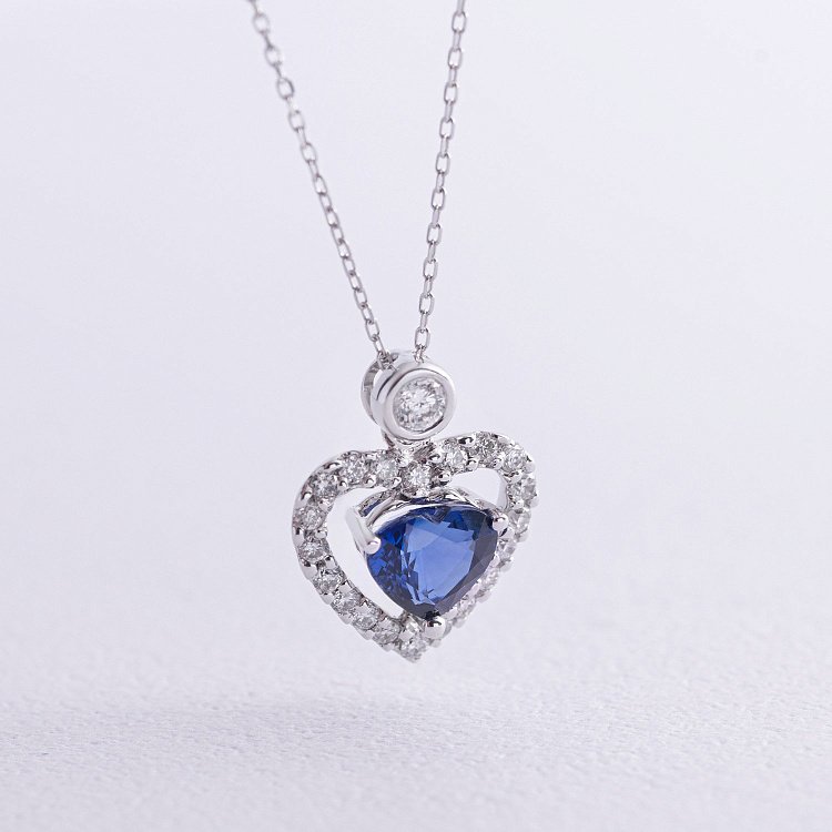Золотое колье "Сердечко" (сапфир, бриллианты) колб0122cha от ювелирного магазина Оникс