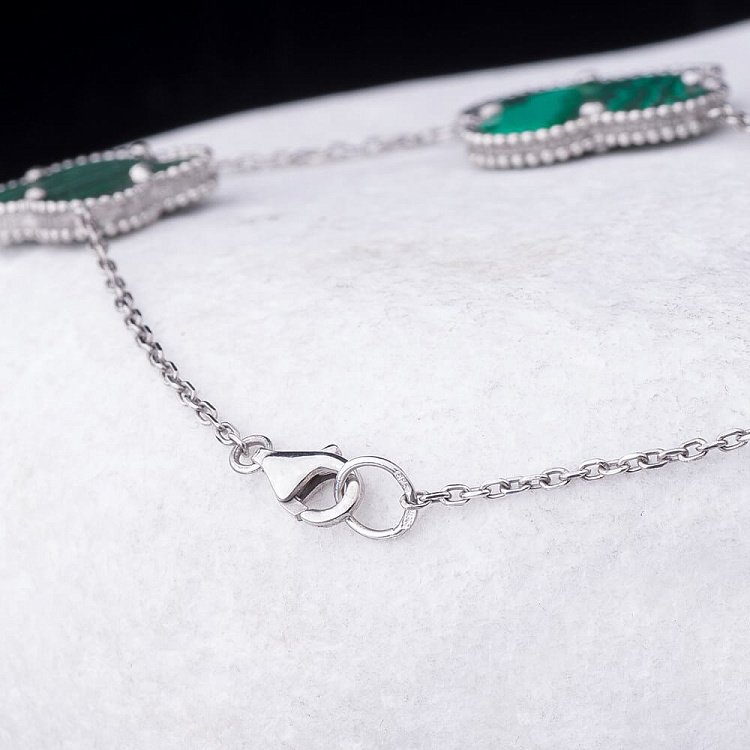 Браслет "Конюшина" з малахітом (родій) 14869 від ювелірного магазину Онікс - 3