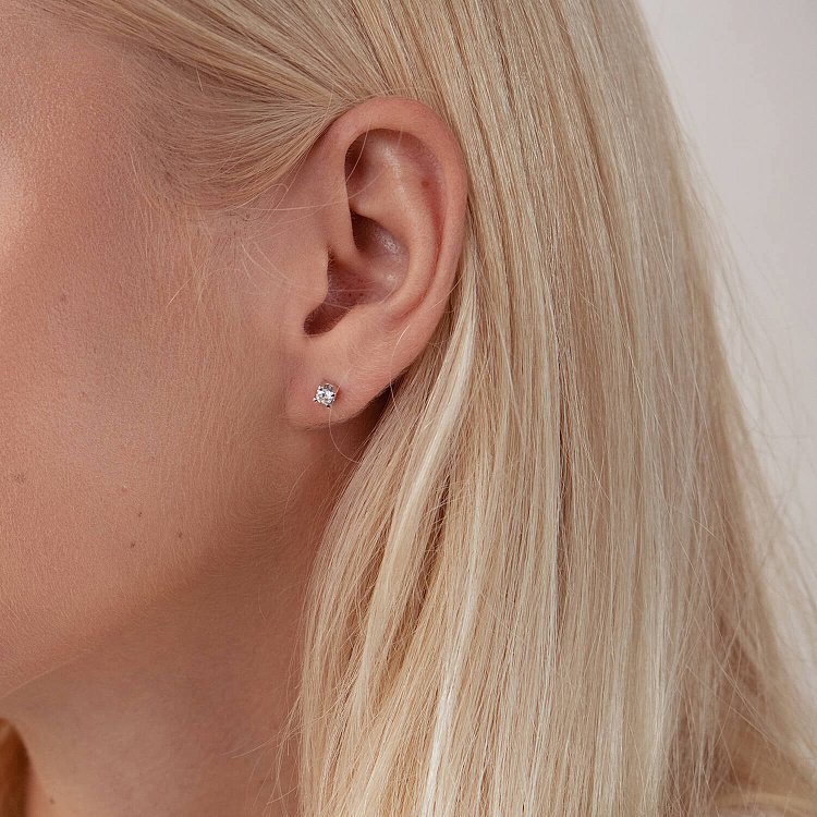 Золоті сережки - пусети (діаманти) сб0132vi від ювелірного магазину Онікс - 1