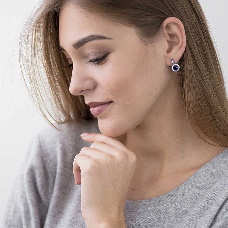 Золотые серьги с сапфирами и фианитами 14048624 от ювелирного магазина Оникс - 2