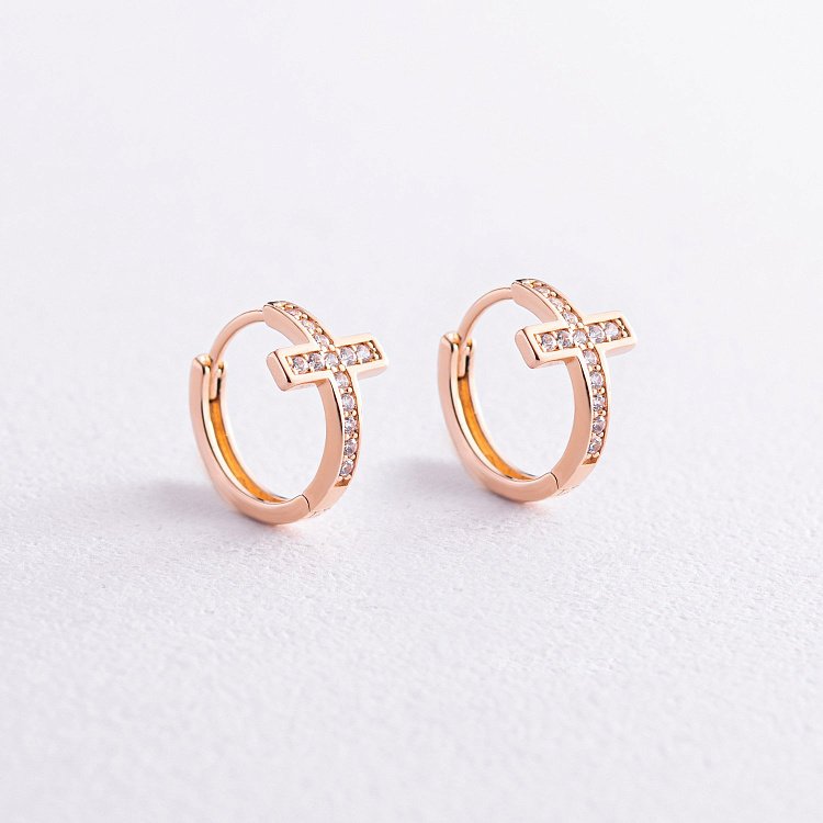 Золотые серьги - кольца "Крестики" с фианитами с07959 от ювелирного магазина Оникс