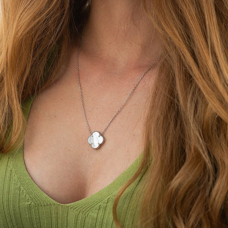 Срібне кольє "Конюшина" (перламутр) 181324 від ювелірного магазину Онікс - 3