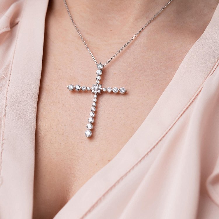 Золотий хрестик з діамантами пкит442 від ювелірного магазину Онікс - 1