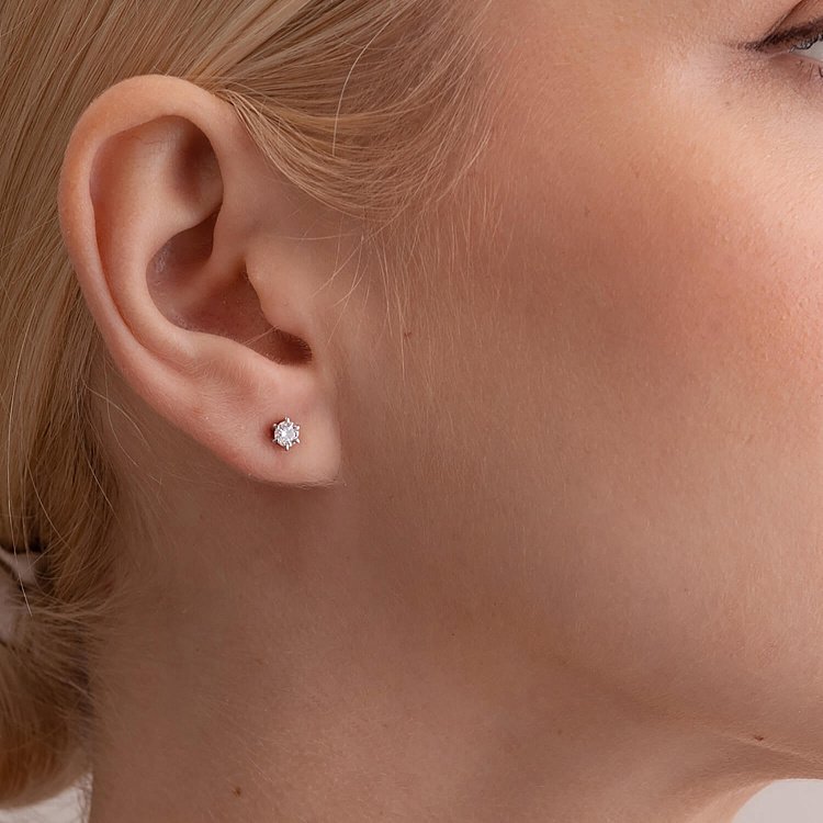 Золоті сережки - пусети з діамантами 316601121 від ювелірного магазину Онікс - 1