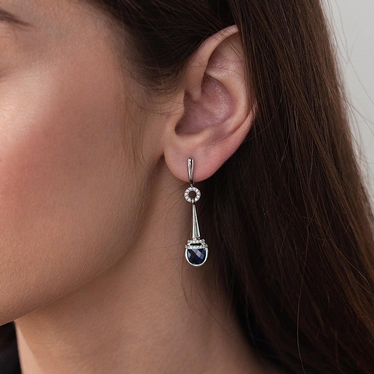 Золоті сережки з фіанітами і сапфірами 7025387 від ювелірного магазину Онікс - 1