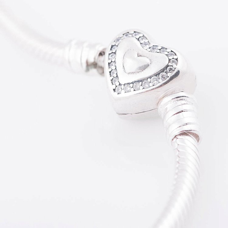 Серебряный браслет Сердечко под шармы 141170 от ювелирного магазина Оникс - 2