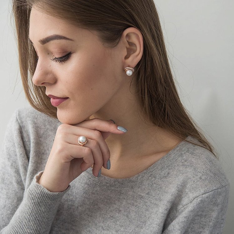 Золота каблучка з фіанітами к01547 від ювелірного магазину Онікс - 4