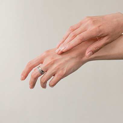 Золота каблучка "Sharon" з чорними фіанітами к08301 №2