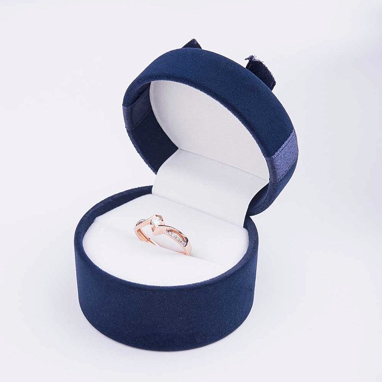 Золота каблучка з діамантами кб0031 від ювелірного магазину Онікс - 3