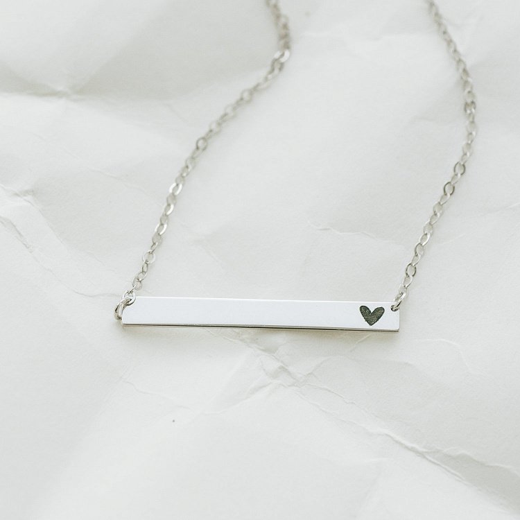 Серебряное колье с гравировкой "Сердце" 18978сер от ювелирного магазина Оникс - 1