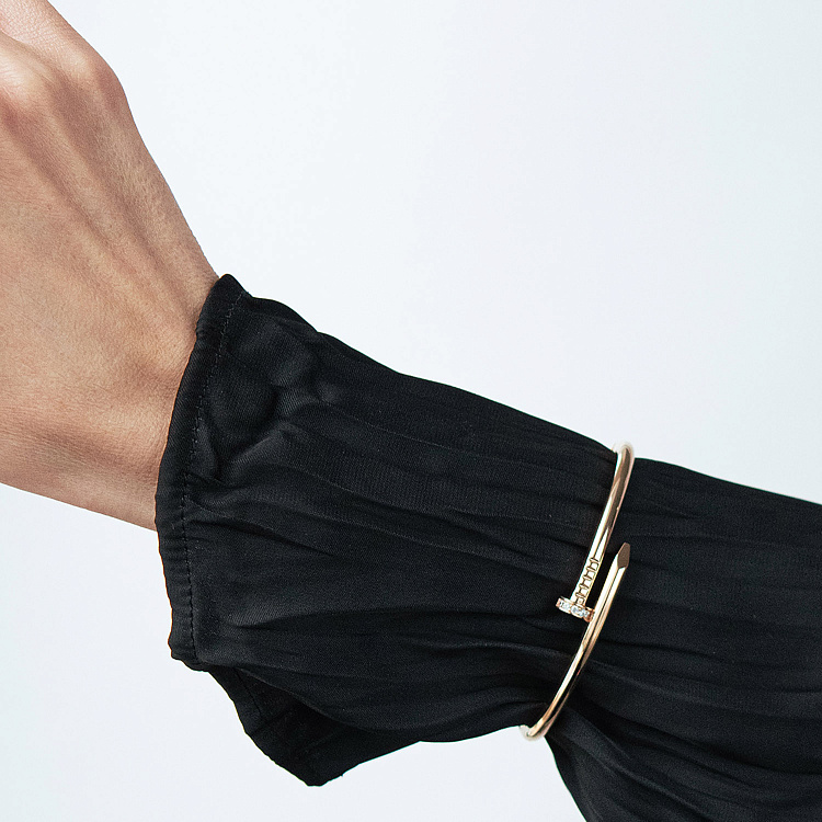 Золотий браслет "Цвях" з фіанітами б05819 від ювелірного магазину Онікс - 1