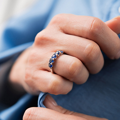 Золотое кольцо с бриллиантами и сапфирами кб0668nl №4