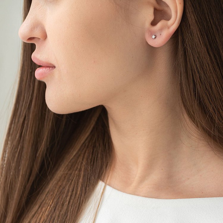 Золоті сережки-пусети (діамант) сб0221ri від ювелірного магазину Онікс - 1