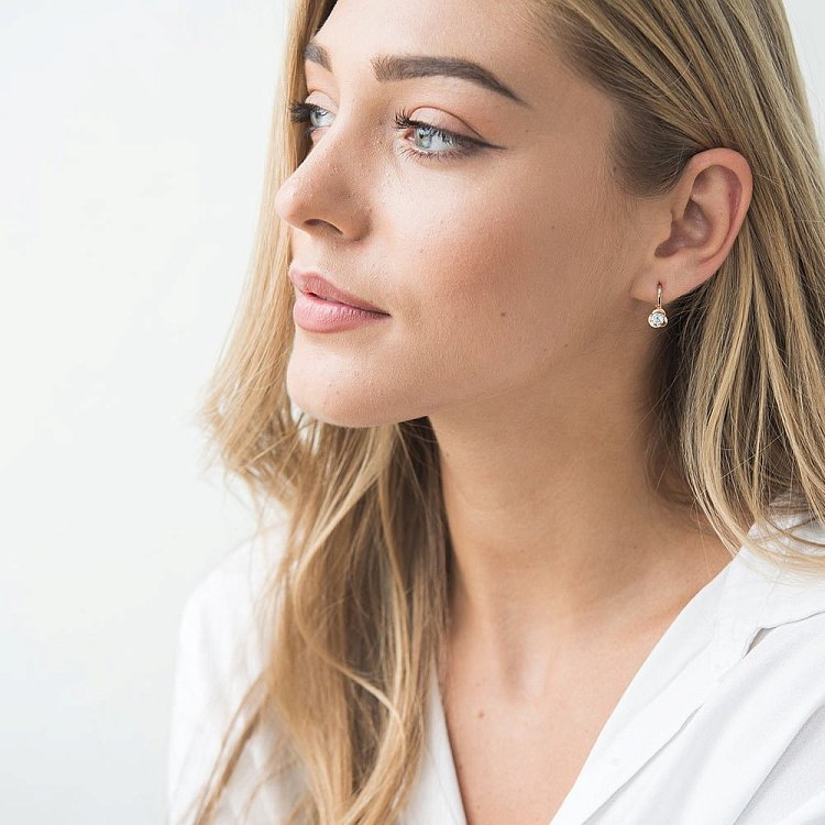 Сережки із золота з блакитним топазом с02509 від ювелірного магазину Онікс - 4