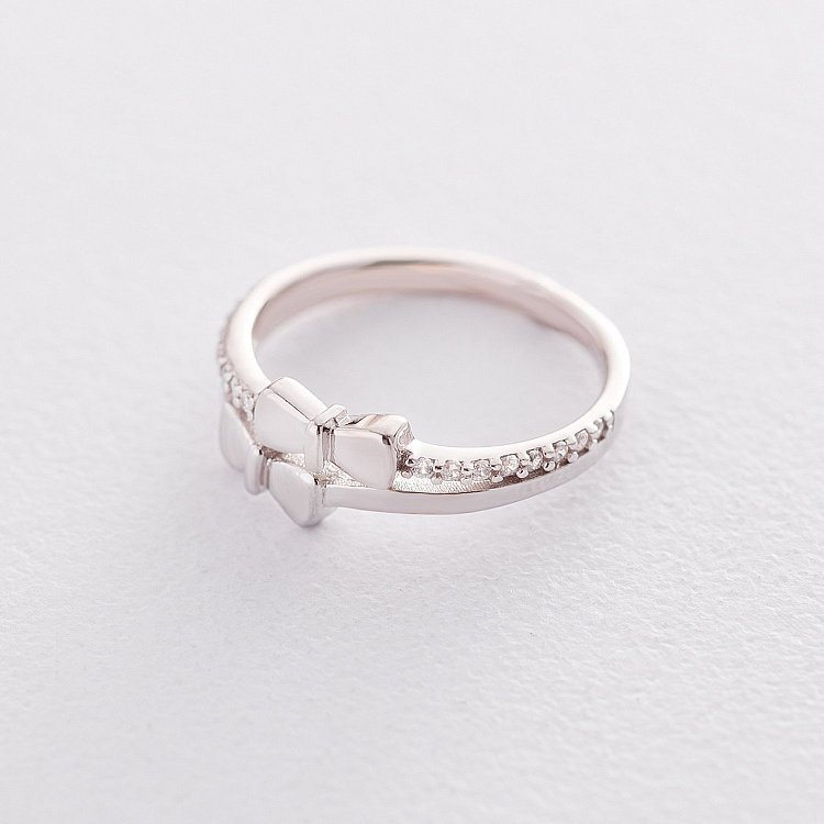 Срібна каблучка "Бантики" з фіанітами 112222 від ювелірного магазину Онікс - 1