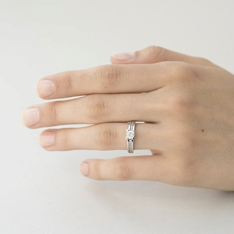 Золотое помолвочное кольцо с фианитами к04609 от ювелирного магазина Оникс - 3