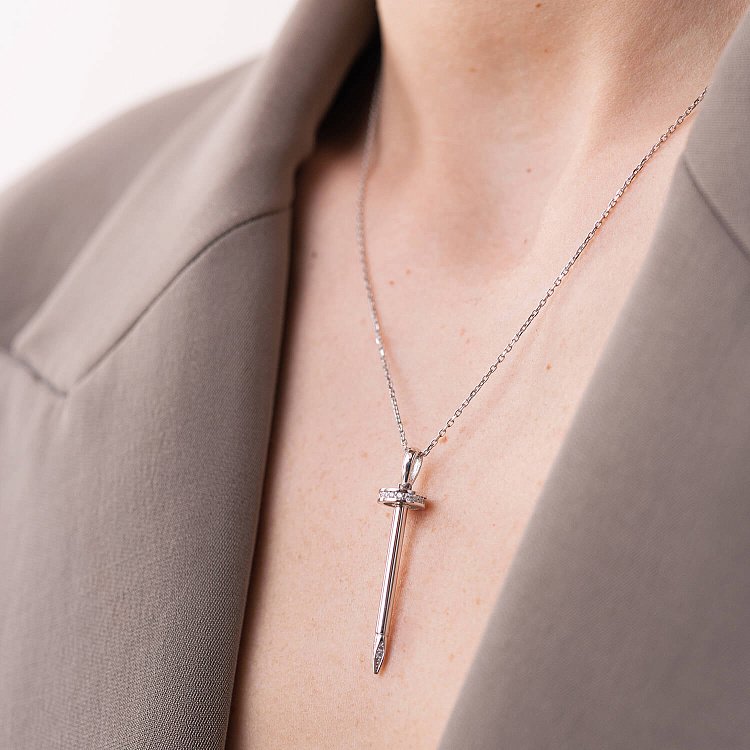 Кольє "Цвях" у білому золоті (фіаніти) кол02185 від ювелірного магазину Онікс - 1