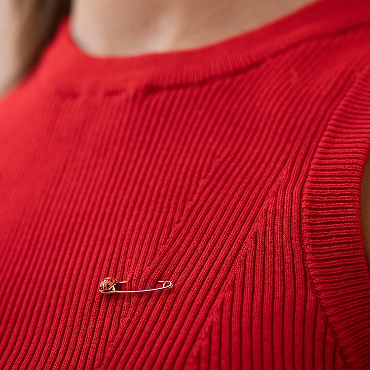 Золота дитяча шпилька "Божа корівка" з емаллю зак00145 від ювелірного магазину Онікс - 2